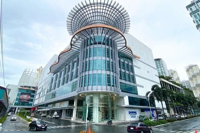 Gateway Mall 2