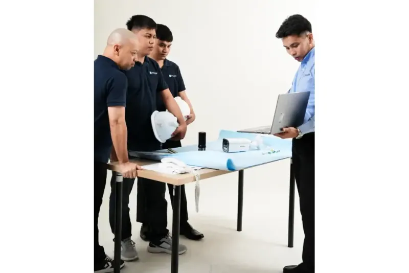Stelsen technician monitoring building security systems